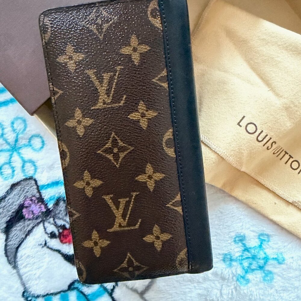 LOUIS VUITTON Monogram & Black Leather Macassar Brazza Wallet Unisex - Picture 3 of 12
